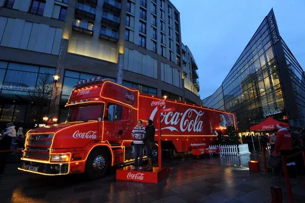 Christmas: The Coca-Cola truck returns to London for the festive season ...