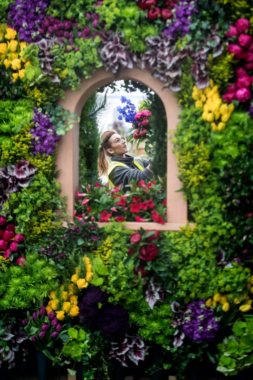 how to get to the chelsea flower show in london