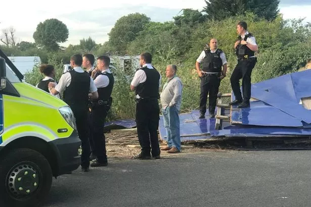 Travellers de-arrested after Yiewsley eviction in which police officer was BITTEN by a dog